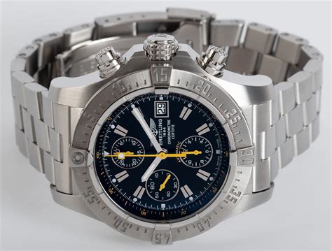 Breitling Avenger Skyland 'Code Yellow' : A13380R4/BA47